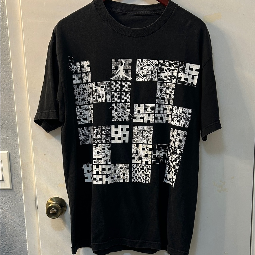 Hawaii's Finest Black and White Graphics Tee, Sz L